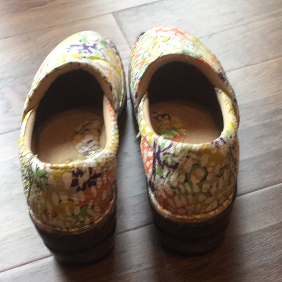 b.o.c. Clogs - Picture 4 of 5